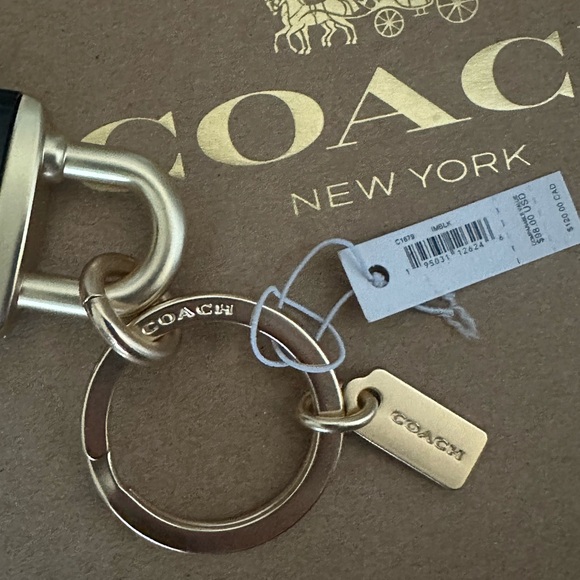 NWT Coach Lock and Key Bag Charm / Key Ring - Picture 12 of 13